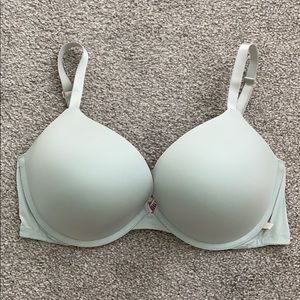 Victoria’s Secret Push-up T-Shirt Bra